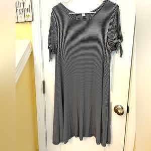 EUC - OLD NAVY Dark Navy/White Striped Dress with Peep Shoulder